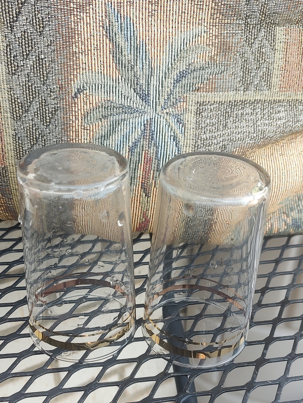 Clear Glasses/Gold Band - Set of 2 - Picture 5 of 6